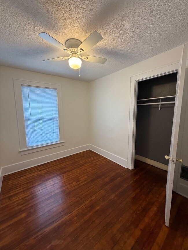 Foto del edificio - Charming 2 Bed, 2 Bath Home Near German Vi...