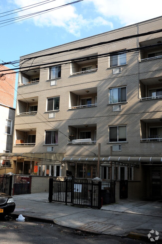 13246 41st Ave, Flushing, NY 11355 Apartments Flushing, NY