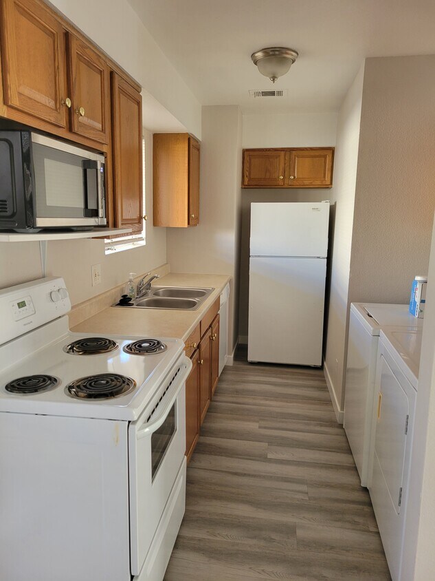 Primary Photo - 4659 Mill Valley Dr