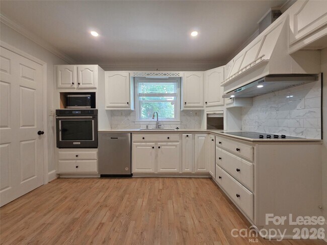 Foto del edificio - 4426 Holbrook Dr