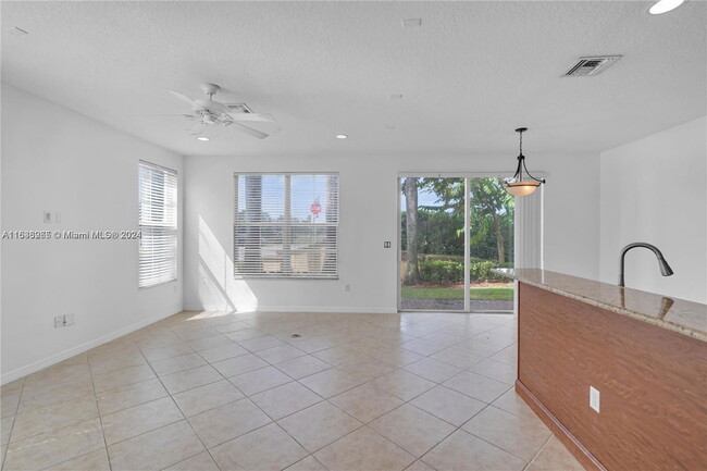 Foto del edificio - 5221 SW 78th Terrace