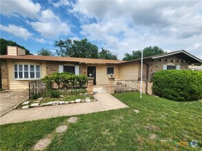 Building Photo - 1509 Ronstan Dr