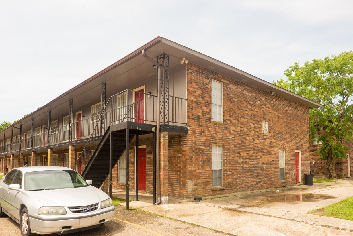 Olive Square Apartments Rentals Baton Rouge, LA