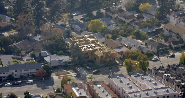 Foto aérea - Montrose Villas