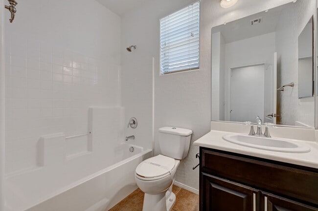 Building Photo - Lantern Gardens