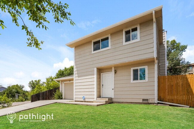 Building Photo - 1202 Chiricahua Dr