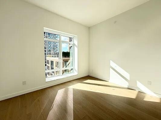 Foto del edificio - 555 W 22nd St