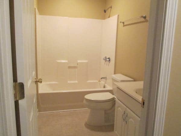 Building Photo - 304 Willington Manor