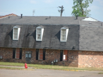 Primary Photo - Kings Court Apartments