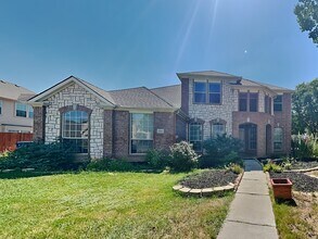 Building Photo - 2815 St Maria Dr