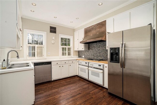 Foto del edificio - 2378 Glenwood Dr NE