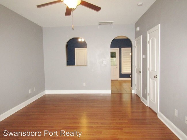Building Photo - 2 br, 2.5 bath House - 221 Toucan Way