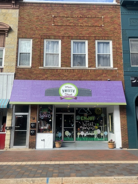 Store Front - 307 Main St