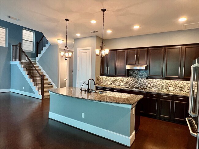 Foto del edificio - 8832 Ashbloom Ln
