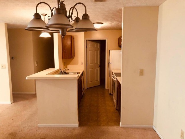 Building Photo - 350 Timber Ridge Drive Unit 3