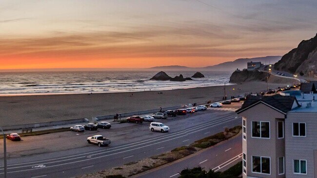 Foto del edificio - 750 Great Hwy