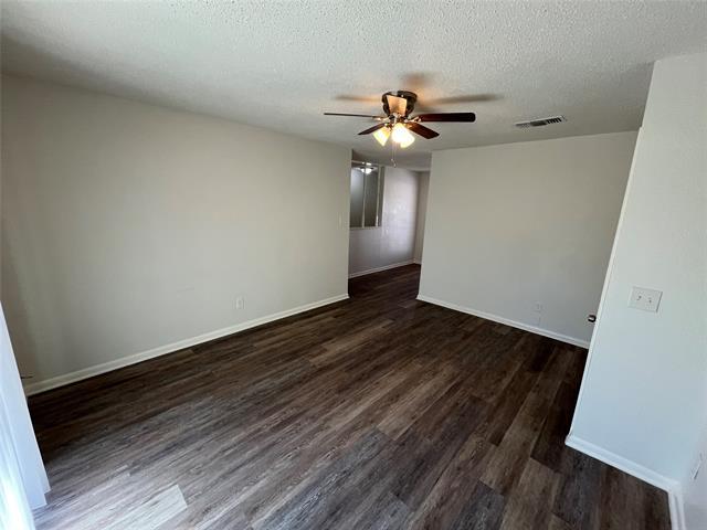 Foto del edificio - 824 Johnnie Row