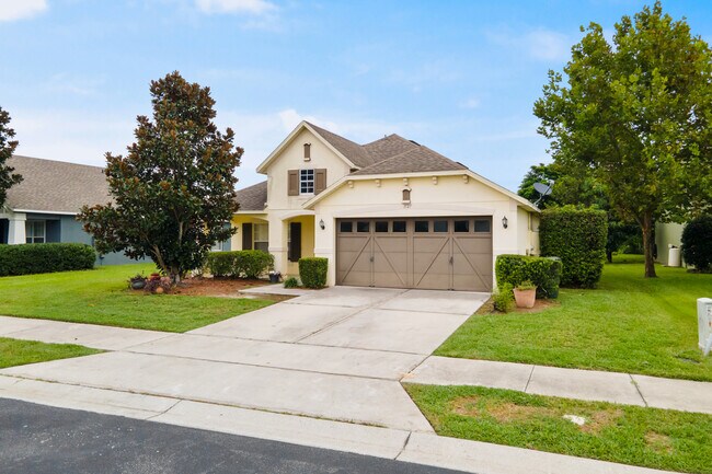 Building Photo - 1127 Maplebrook Dr