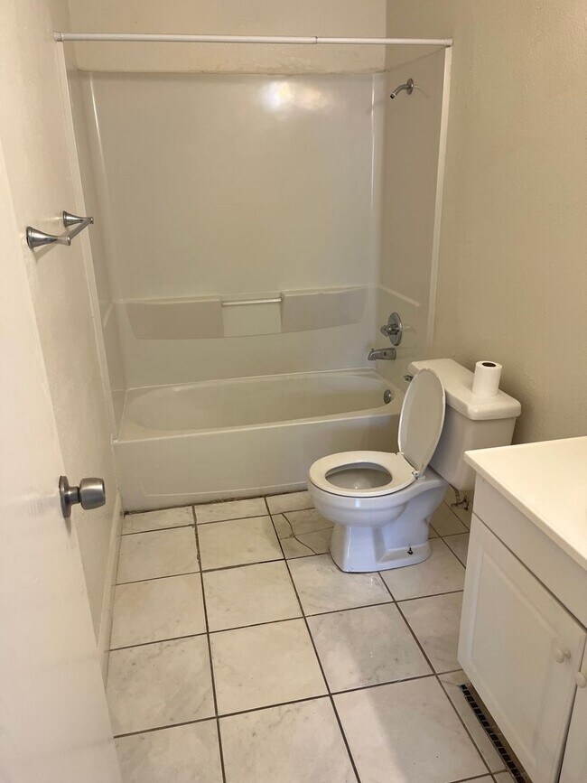 Foto del edificio - 2710 Eldora Cir