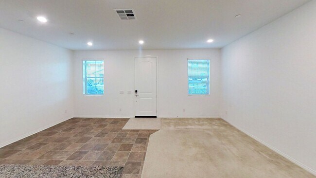 Building Photo - Charming 3 Bedroom 2.5 Bath Townhome in No...