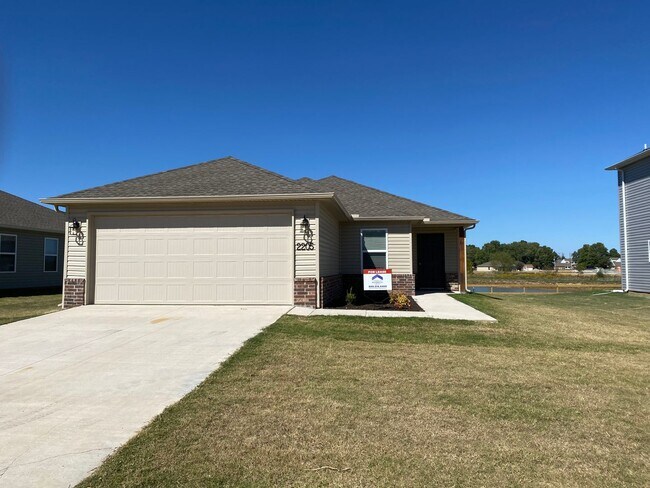 Foto del edificio - *Pre-leasing* Three Bedroom | Two Bathroom Home Fox Tail