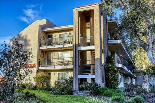 Foto del edificio - 3371 Punta Alta