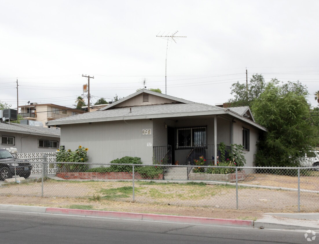 Primary Photo - 395-397 N 15th St