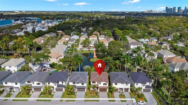 Foto del edificio - 1419 SW 23rd St