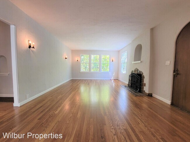Foto del edificio - 4 br, 2 bath House - 1646 Portola Avenue