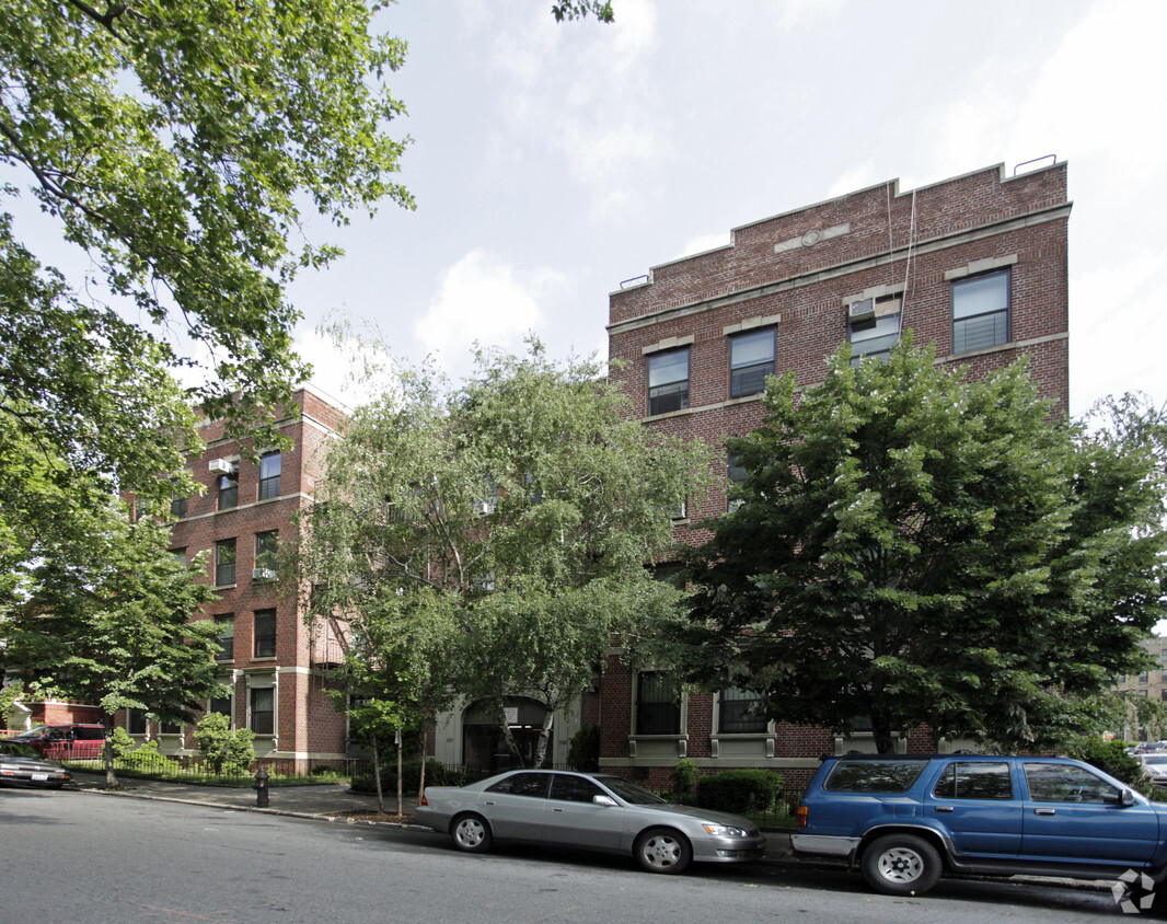 Primary Photo - 1577-1585 Carroll St