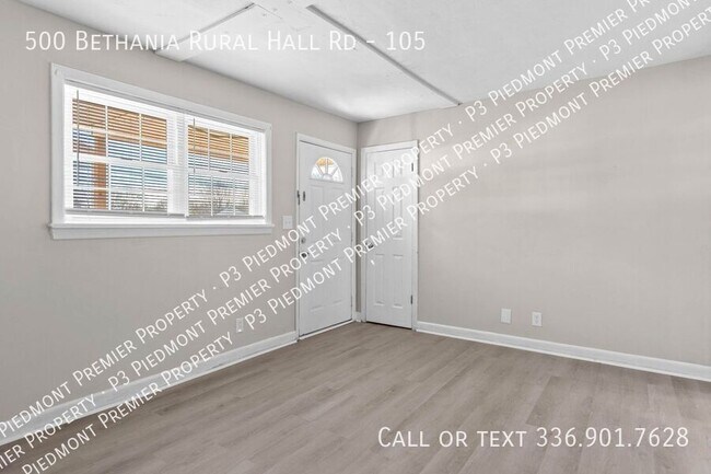 Foto del edificio - 500 Bethania-Rural Hall Rd