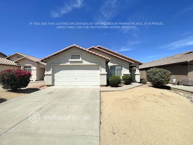 Building Photo - 15440 W Gelding Dr