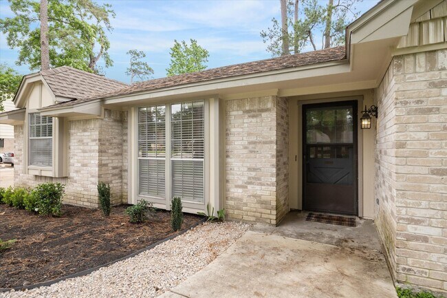 Foto del edificio - 13910 E Cypress Forest Dr