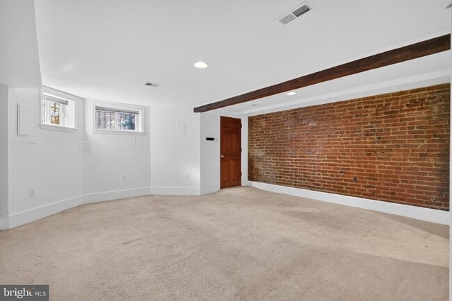 Foto del edificio - 1351 Monroe St NW