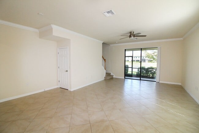 Building Photo - Gran Paradiso Annual Townhome for Rent