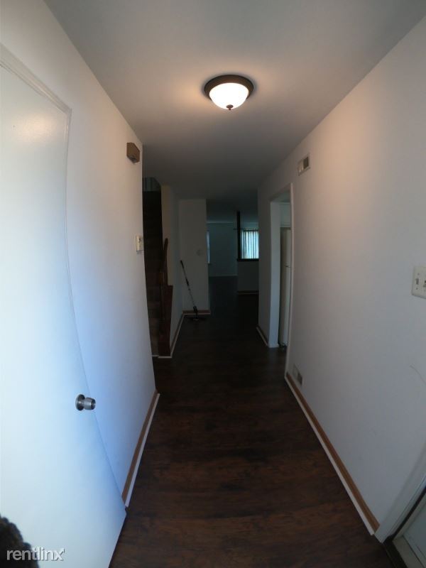 Building Photo - 3 br, 2.5 bath Townhome - 206 Lafayette Dr.