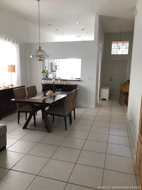 Foto del edificio - 3755 NW Deer Oak Dr