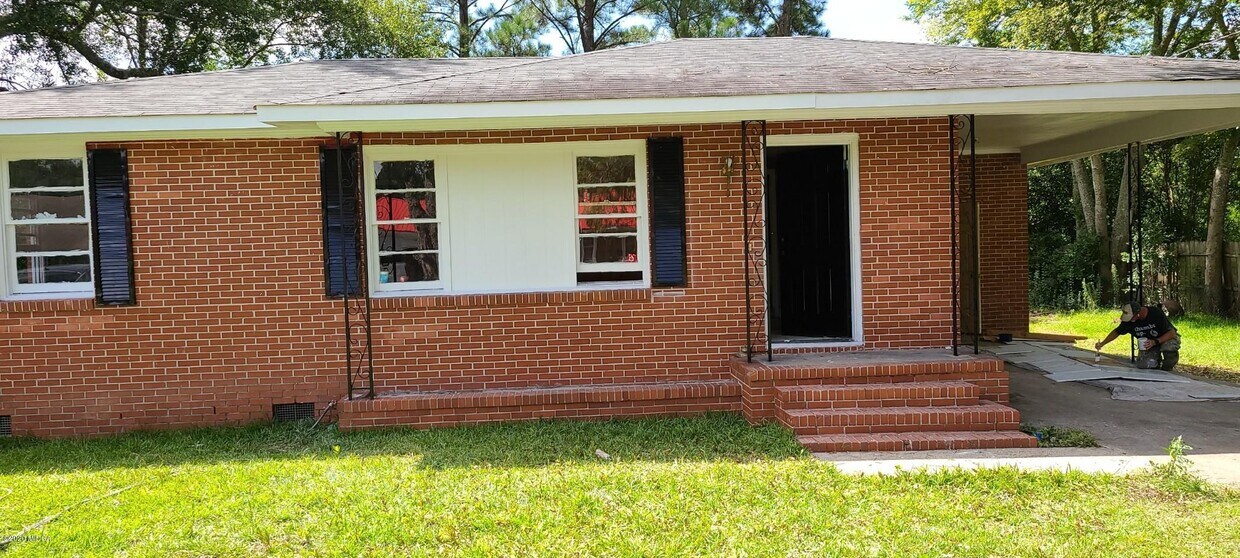Primary Photo - 4050 Blair Ct