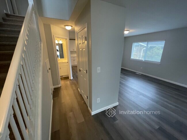 Foto del edificio - 7929 48th Ave SE