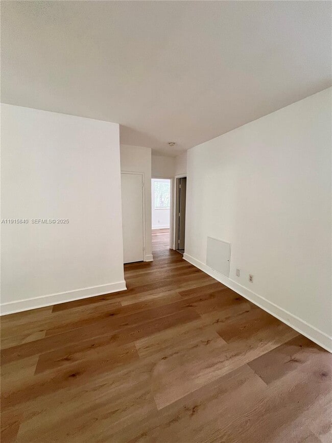 Building Photo - 1198 Marseille Dr