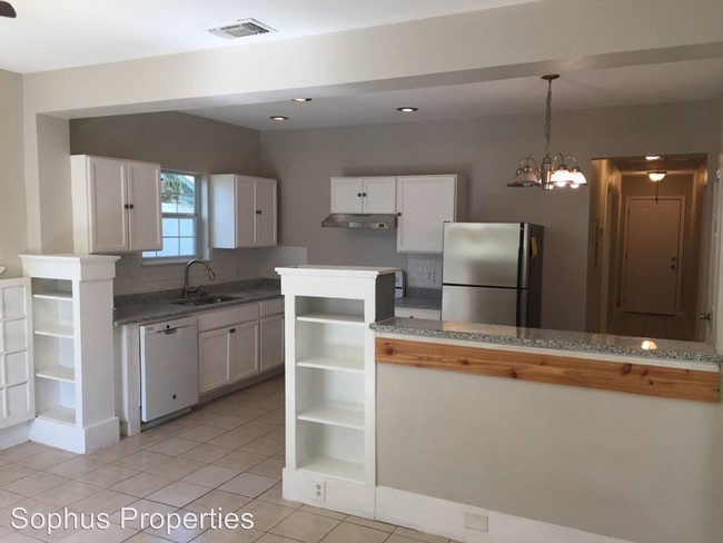Building Photo - 4 br, 2 bath House - 121 Palo Blanco Street
