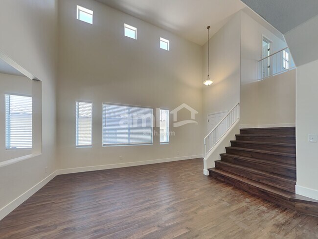Building Photo - 10410 Glowing Cove Avenue