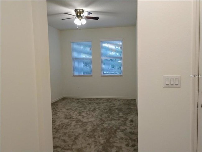 Building Photo - 3581 Dovetail Ave