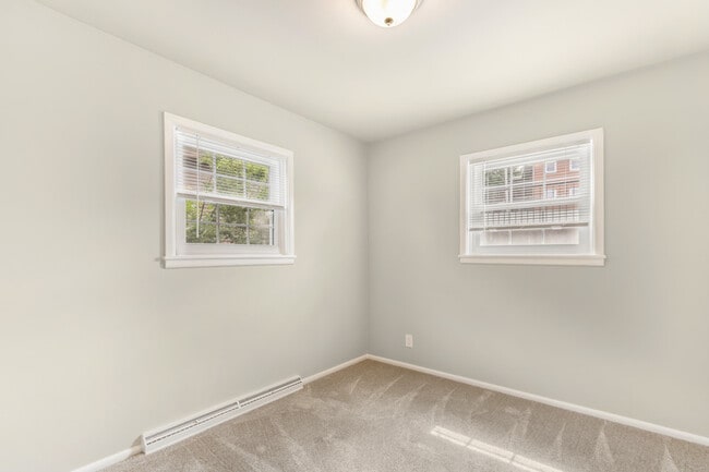 Foto del edificio - W164N8815 Mill St