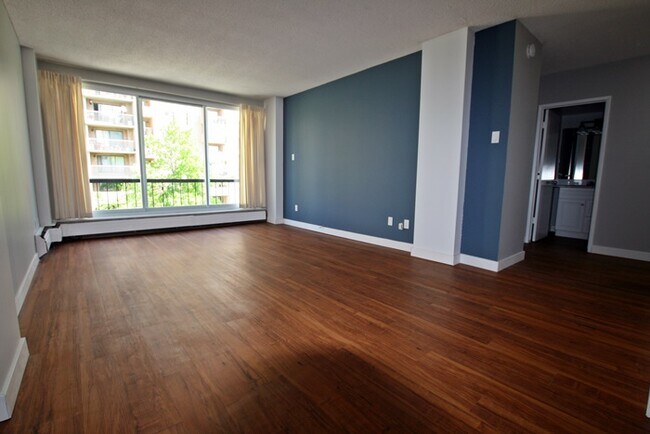 Photo du bâtiment - 927 14 Av SW