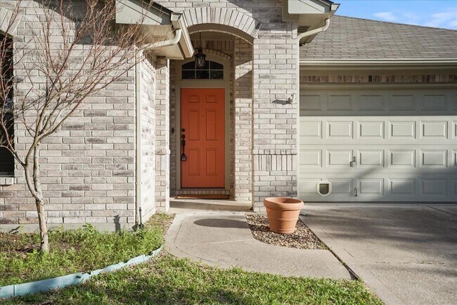 Foto del edificio - 1608 Goddard Bluff Dr