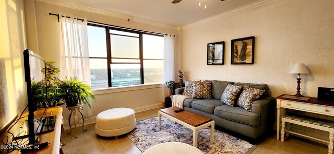 Foto del edificio - 311 W Ashley St