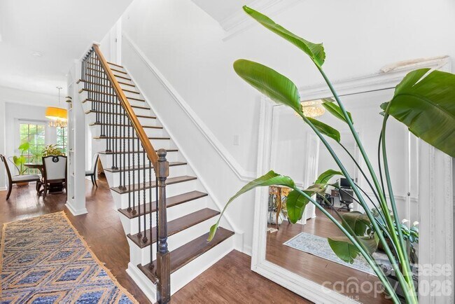 Foto del edificio - 124 Shorecrest Dr