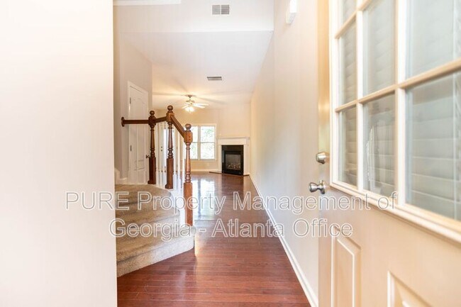Foto del edificio - 5905 Oakbrook Lake Ct