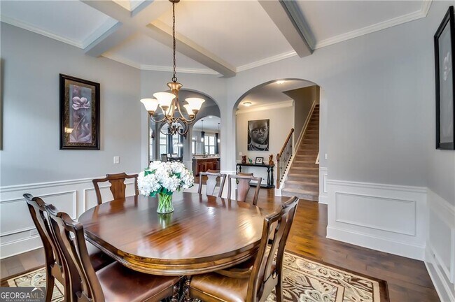 Foto del edificio - 2216 Golden Eagle Dr